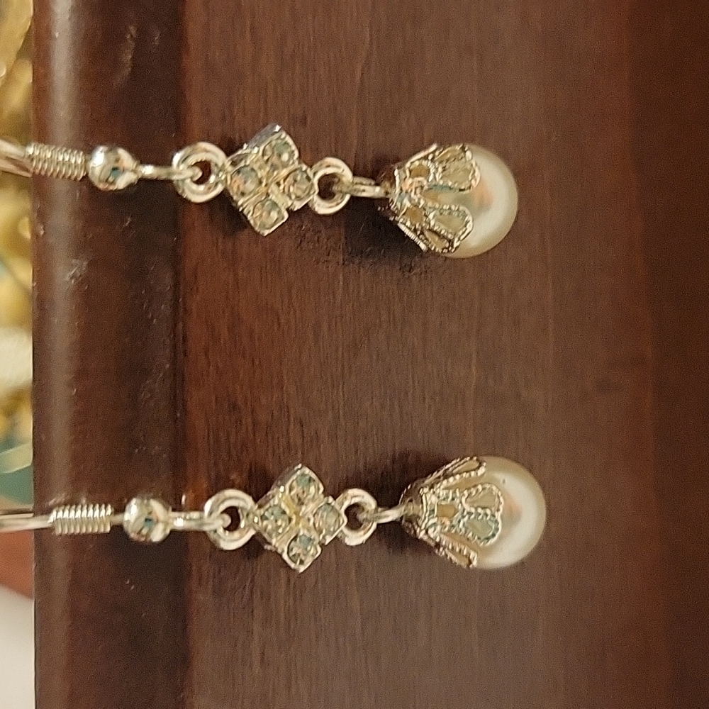 Pearl earrings